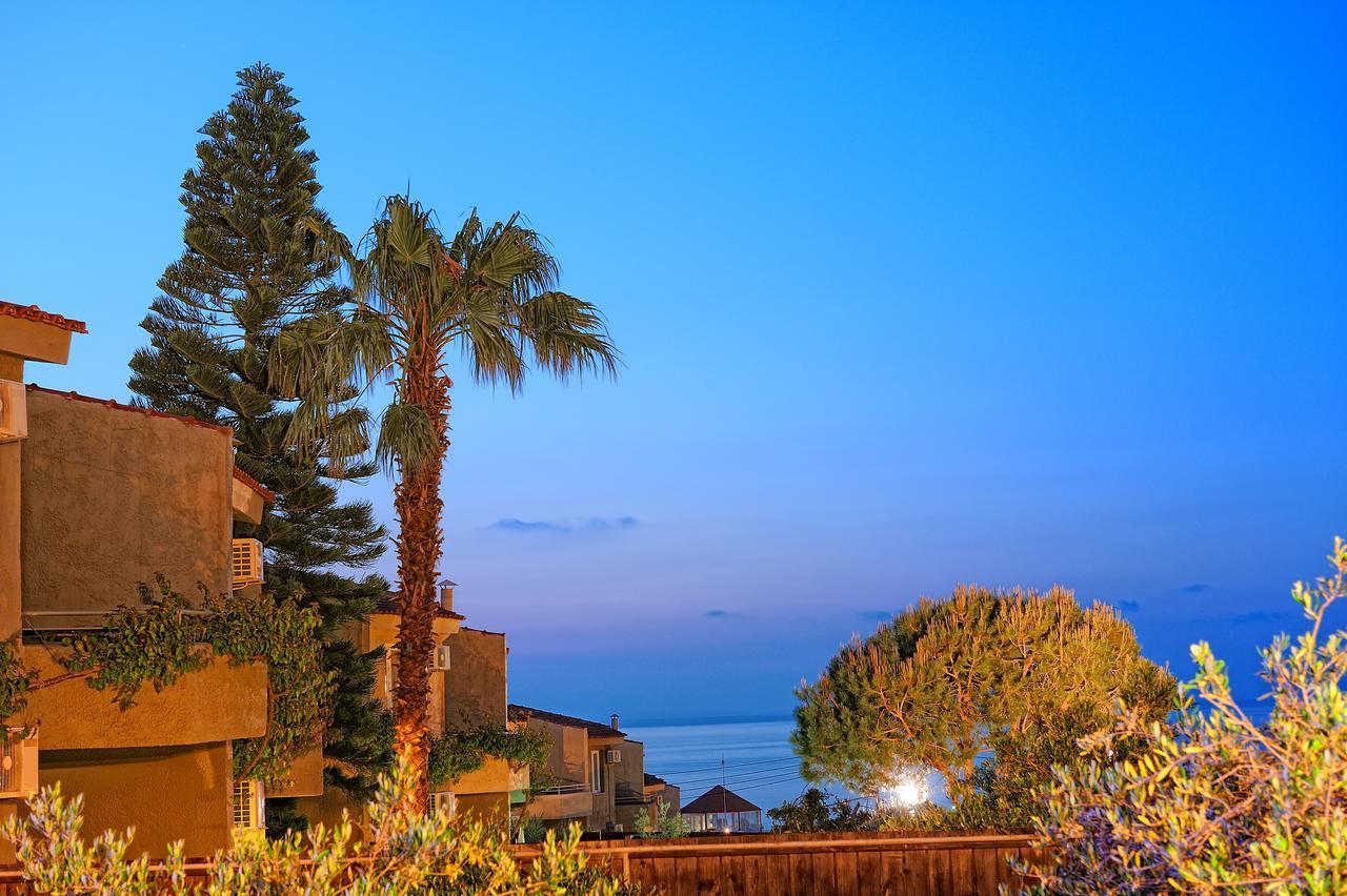 Paradise Island Villas 赫索尼索斯 外观 照片